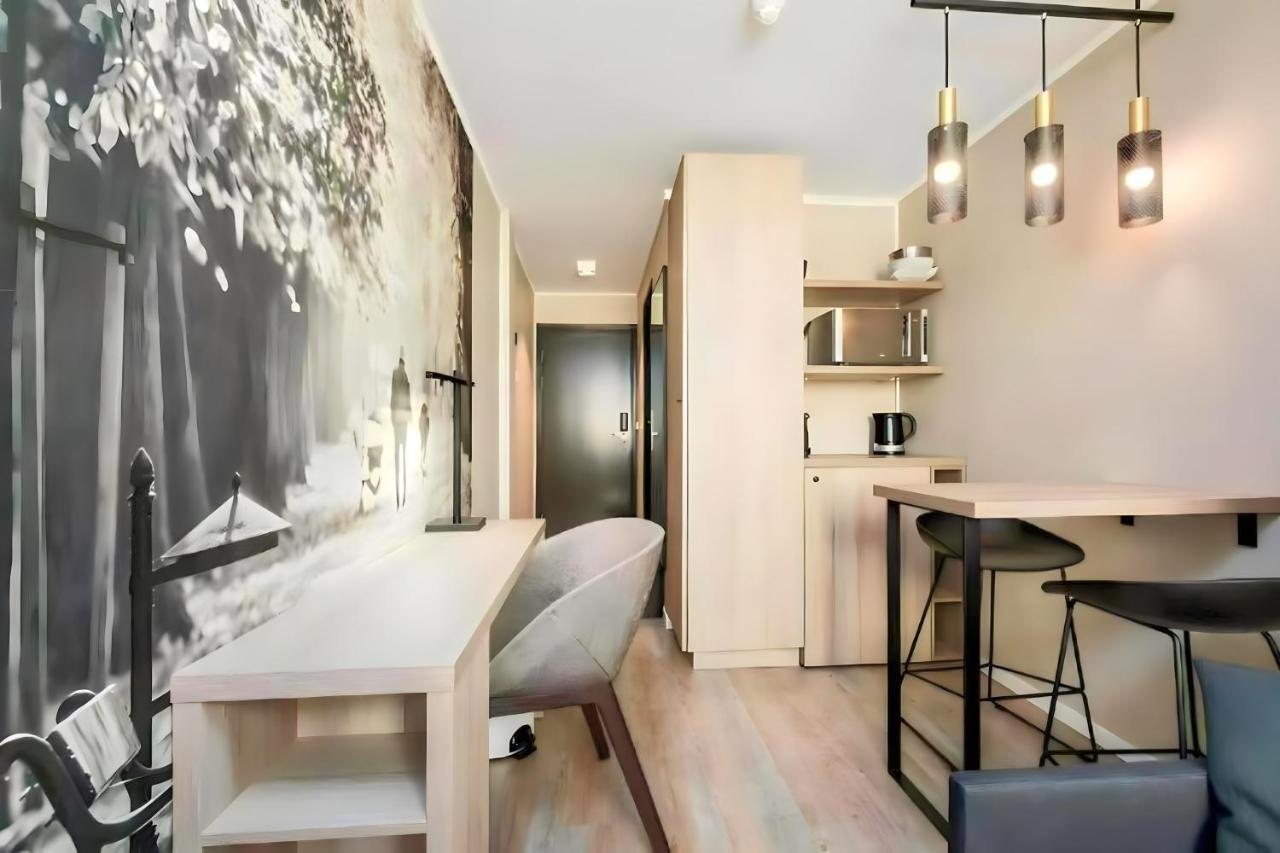 Queen Astrids Aparthotel オスロ エクステリア 写真